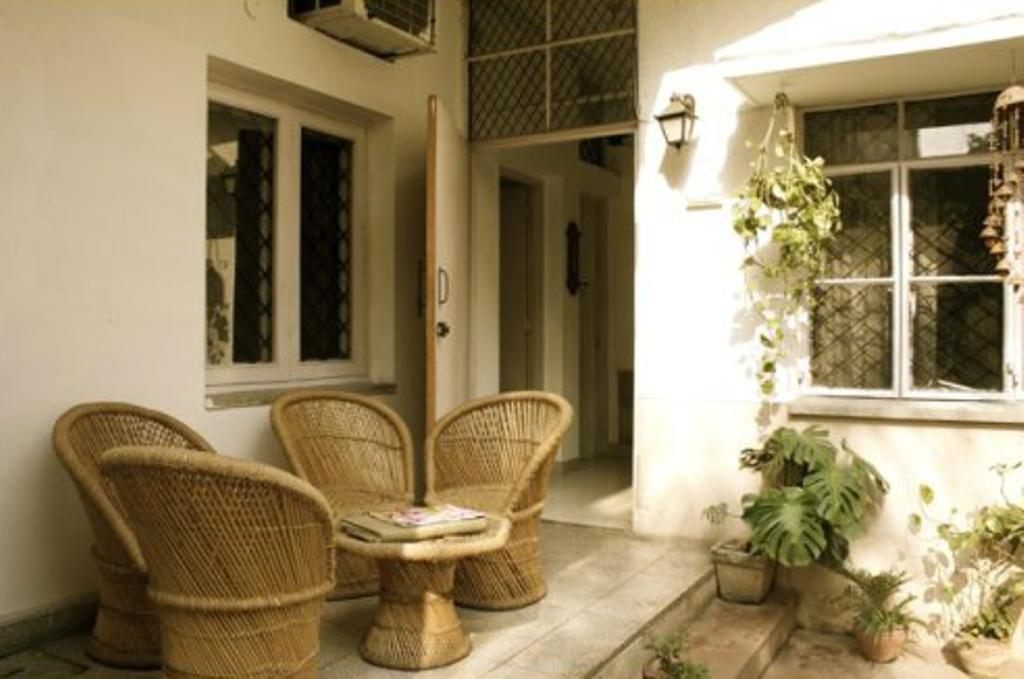 Eleven Bed & Breakfast Yeni Delhi Dış mekan fotoğraf